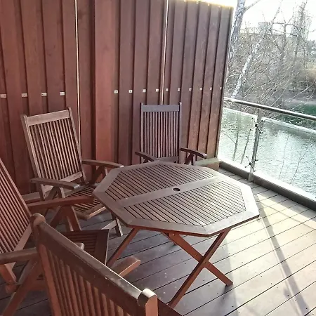 아파트 Port 203 오스트로다