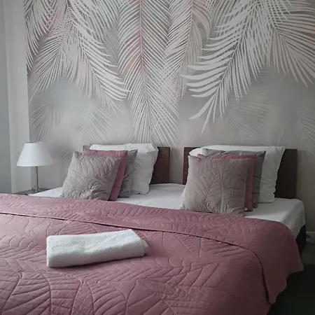 Port 203 오스트로다