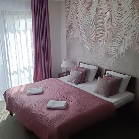 Port 203 오스트로다